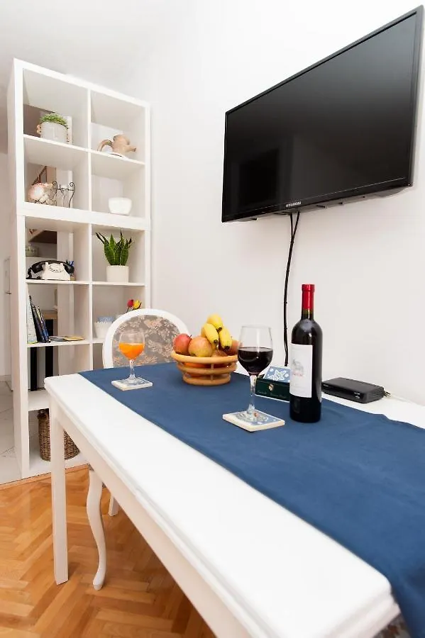 Beautiful Cozy Apartment Jug In Nice Neighbourhood. Split