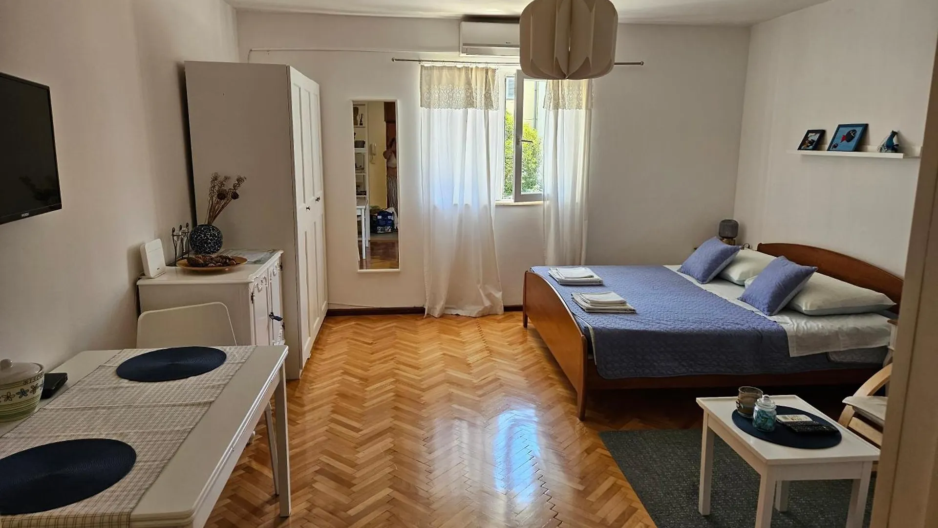 Beautiful Cozy Apartment Jug In Nice Neighbourhood. Split Croatia
