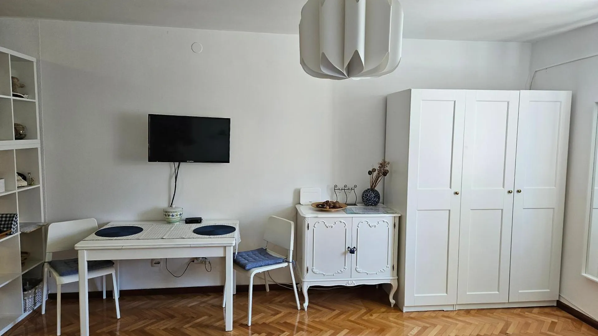 Beautiful Cozy Apartment Jug In Nice Neighbourhood. Split Croatia